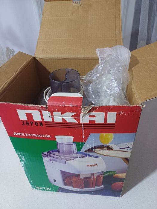 Соковыжималка электричечкая