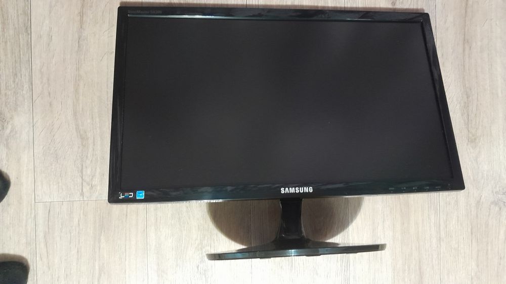 Монитор самсунг рабочий full hd