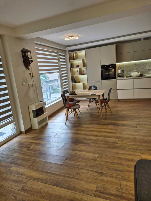 Продава се Тристаен апартамент в Стара Загора, Център - 88 кв.м за 1705 €/кв.м - Снимка #1