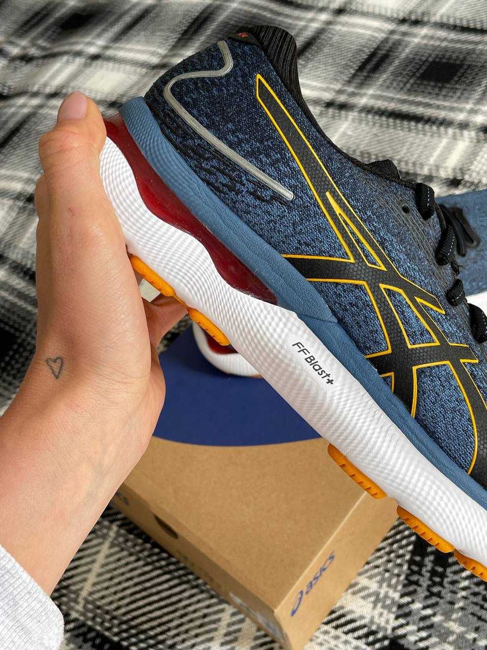 Кроссовки: Asics Gel-Nimbus 24