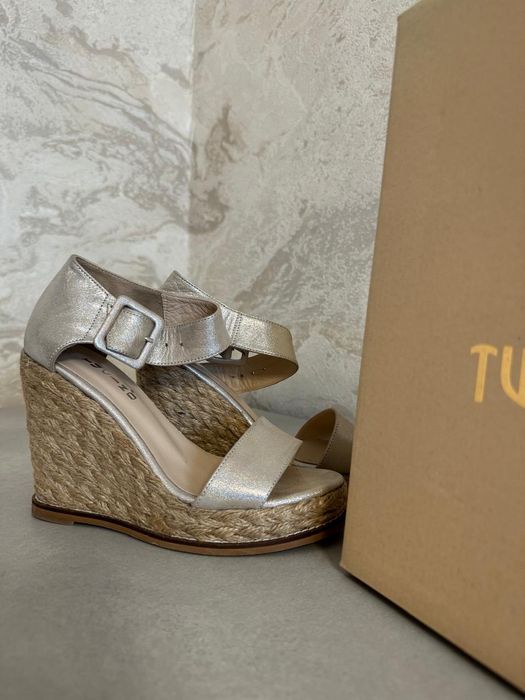 Продам обувь Тучино