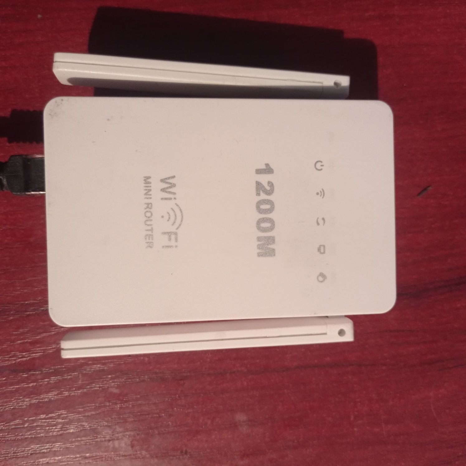 Продам мини роутер усилитель сигнала WI FI