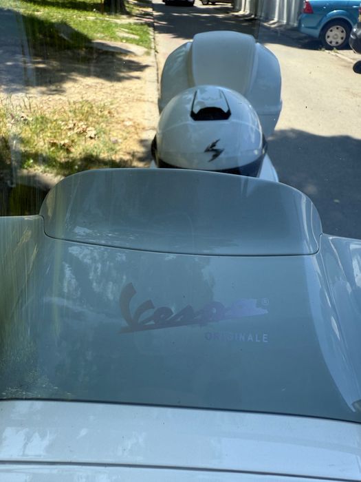 Scuter Vespa - editie Justin Biber
