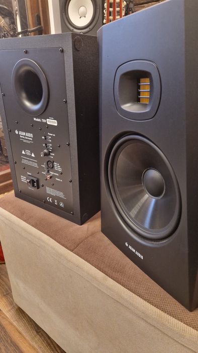 Vand monitoare studio ADAM AUDIO TV8