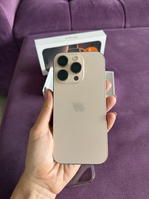Iphone 16 pro in stare foarte buna inca in garantie cumparat din magaz