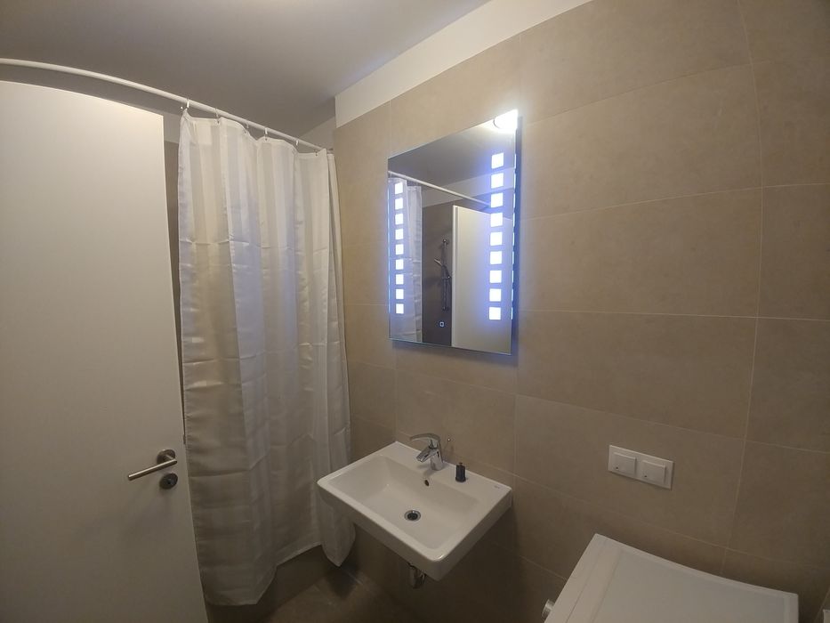 Închiriez apartament Coresi Avantgarden (Kasper)