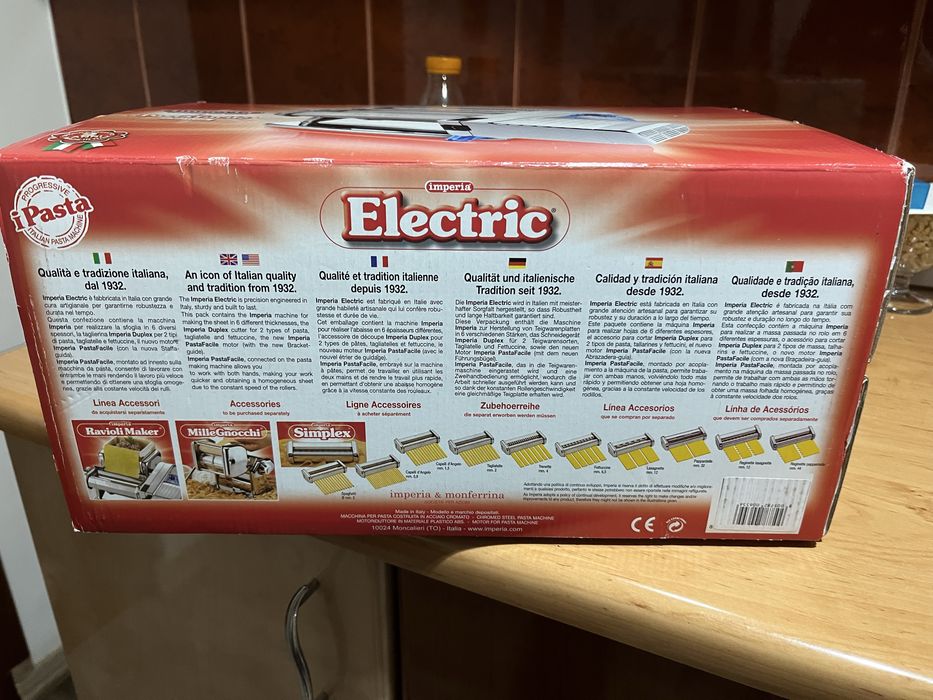 Masina electrica de facut paste Imperia