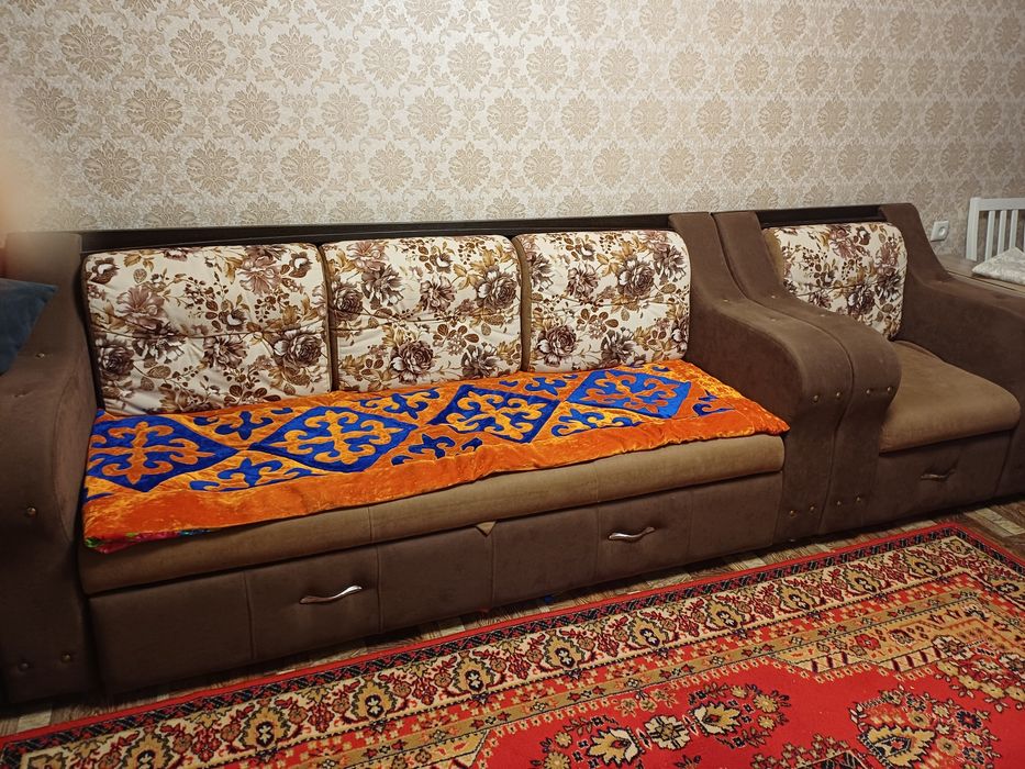 Продается  диван транформер 55000т