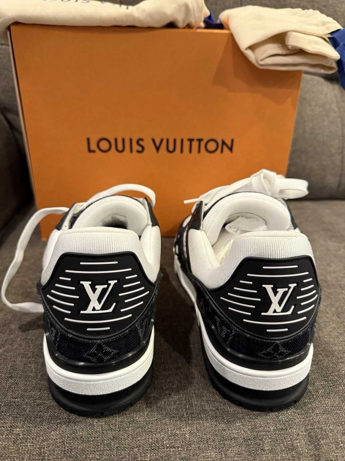Louis Vuitton Trainers Black and White 36-46