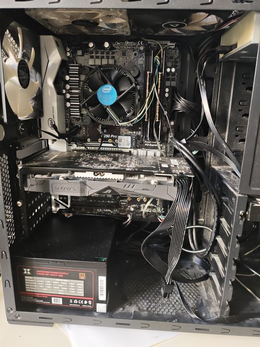 vand PC i5 16 gb ram ddr4 ssd 256gb video