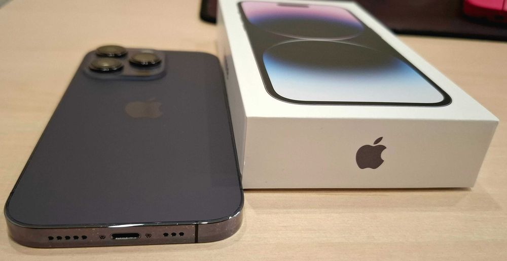 i Fhone 14 pro Deep purple