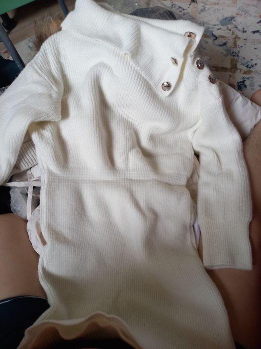 Трикотажное платье 3000 тыс