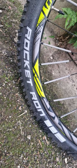 Vand bicicleta MTB Scott 620 carbon, cauciucuri NOI