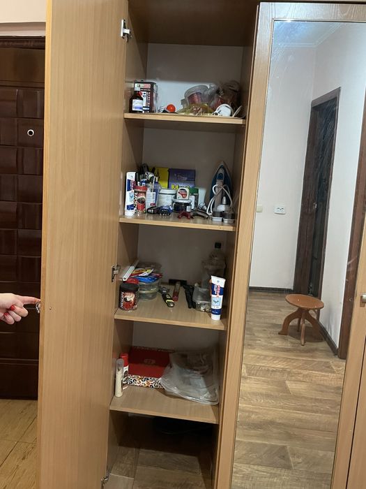 Продам шкаф для прихожей