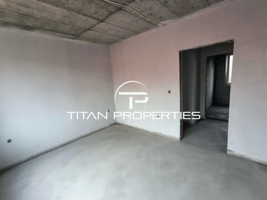 Тристаен апартамент в кв. Беломорски