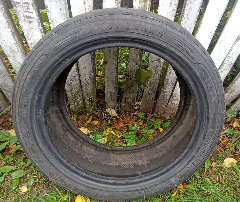 Cauciucuri r17 225/45/r17 94V