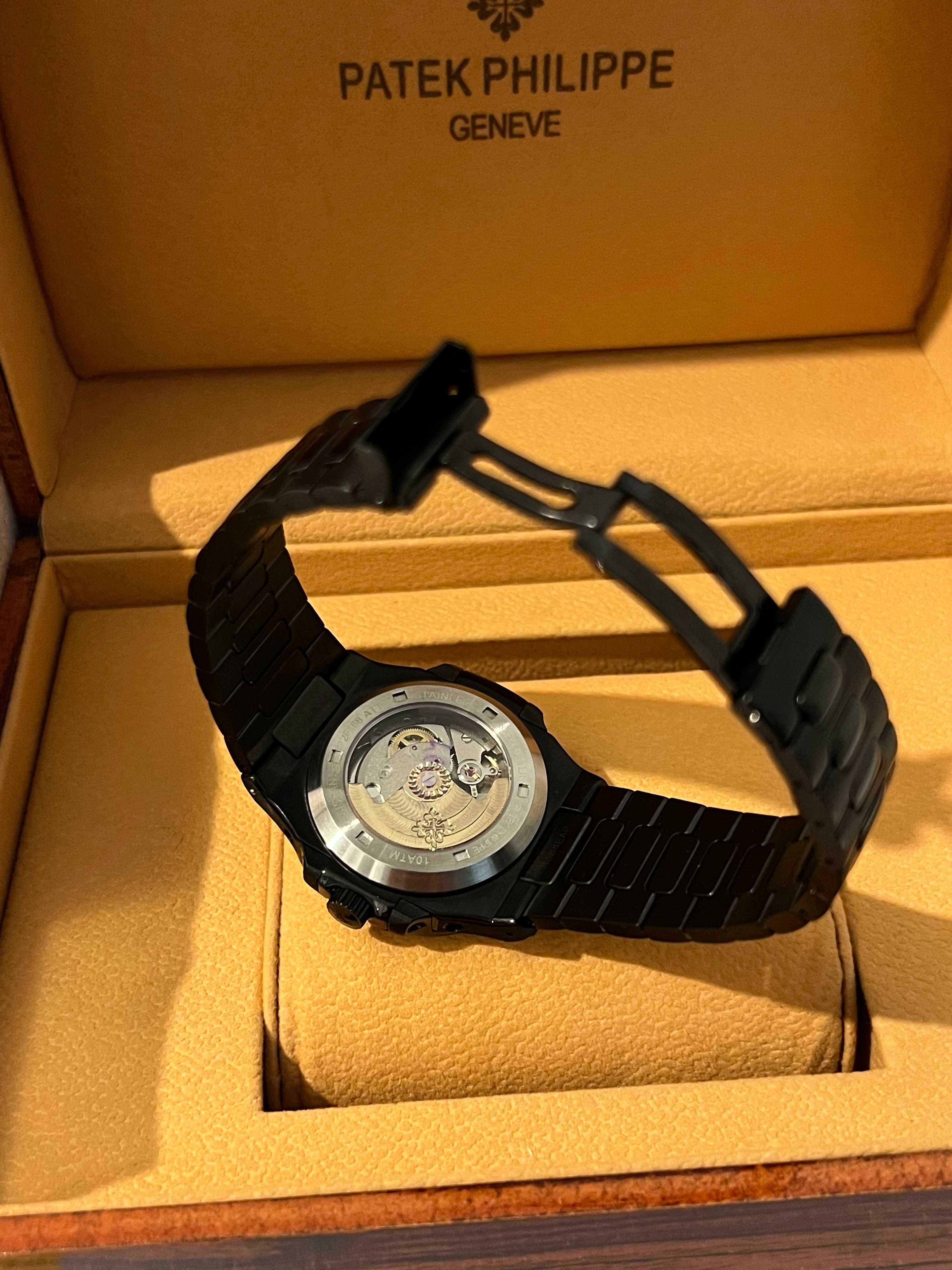 Patek Philippe Nautilus Perpetual Calendar 5740/1G-001 MAD Paris