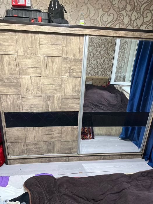 Продам вместительный шкаф  б/у. Состояние отличное