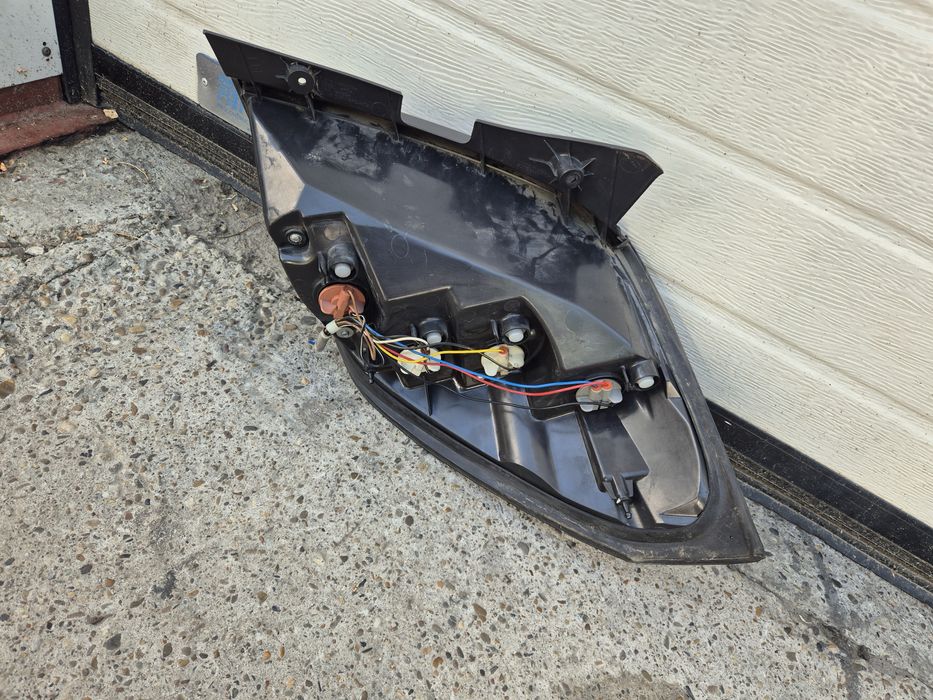 Tripla/Stop Stinga Spate Opel Antara.