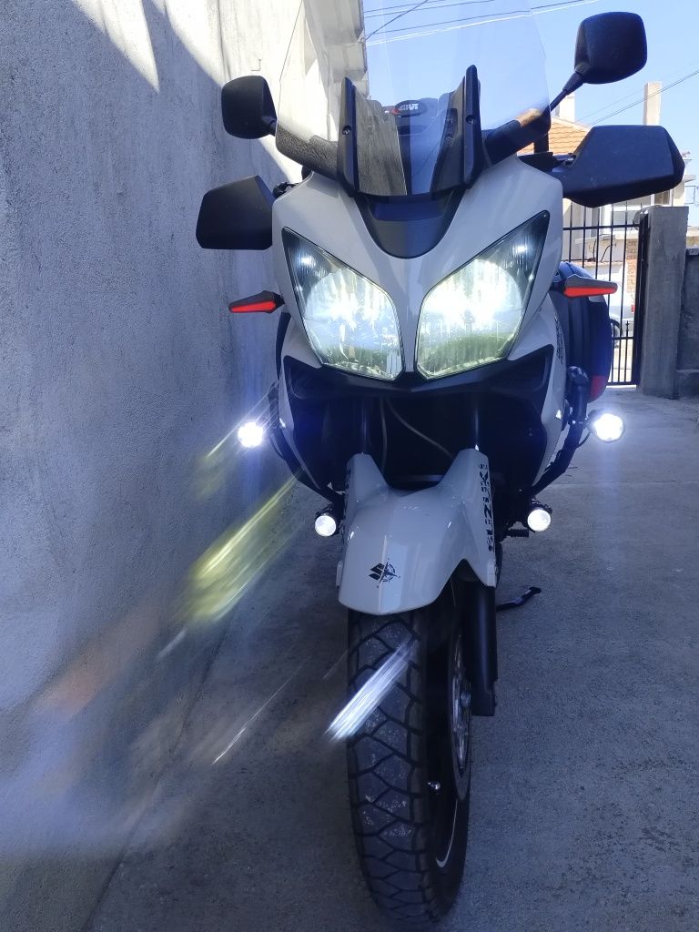 Sucking V-strom.