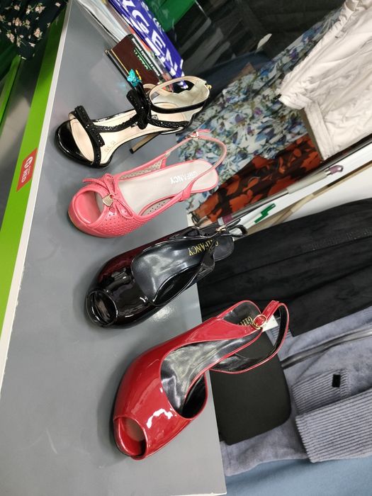 Продам Туфли женские.