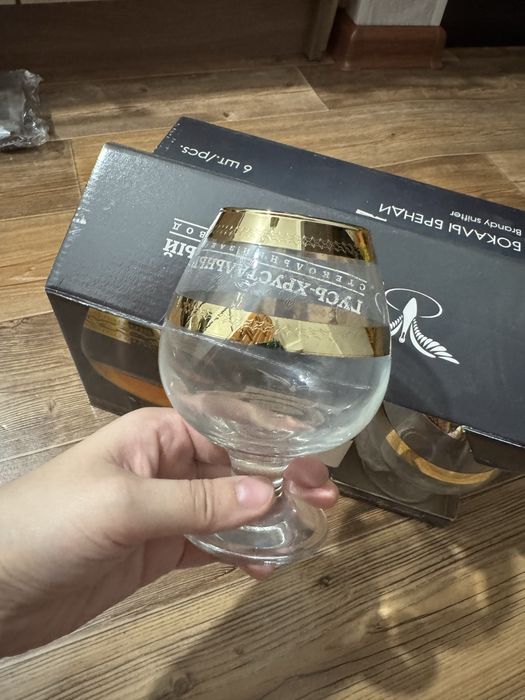 Отдам даром новые бокалы