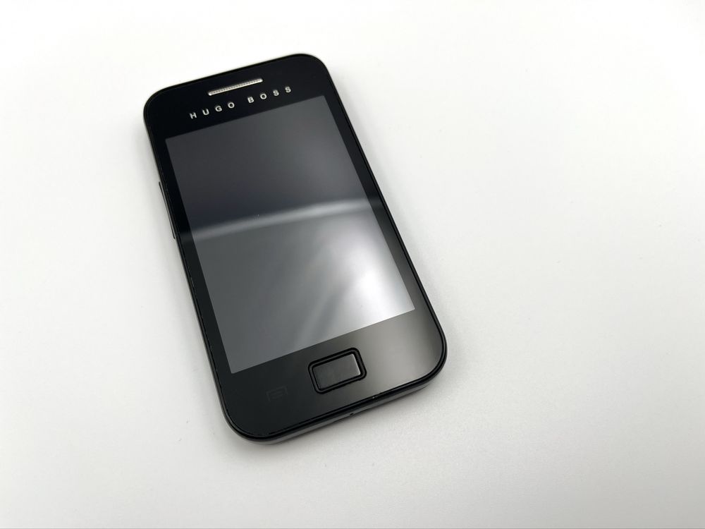 SAMSUNG Galaxy Ace HUGO BOSS - în stare foarte bună - EDIȚIE LIMITATĂ