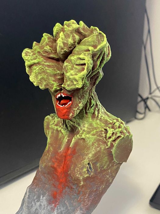 The Last of Us Controller Stand 3d printed