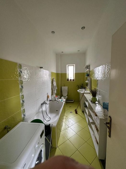 Inchiriez casa 3 camere