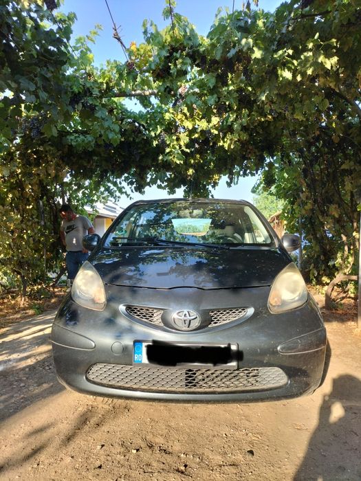 Vând Toyota Aygo din 2006