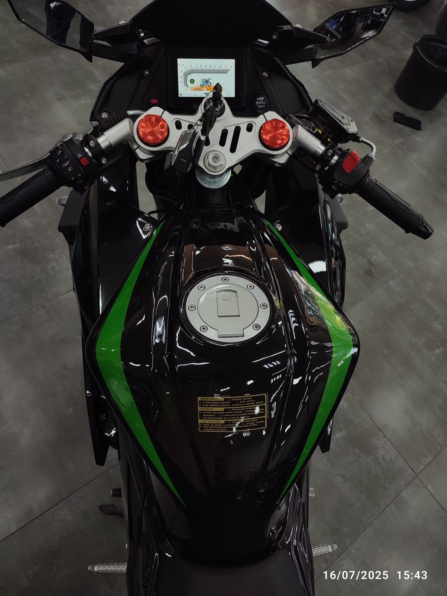 Motor sport Bayk 400cc