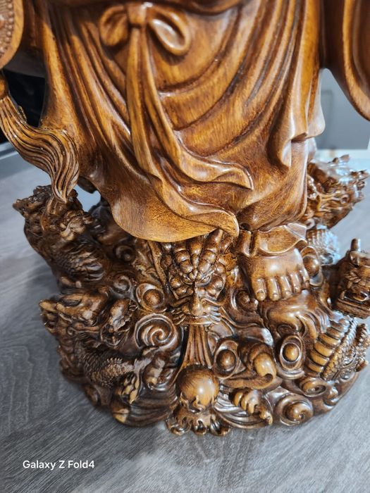 Statuie Buddha râzător sculptată manual, rășină, simbol al norocului