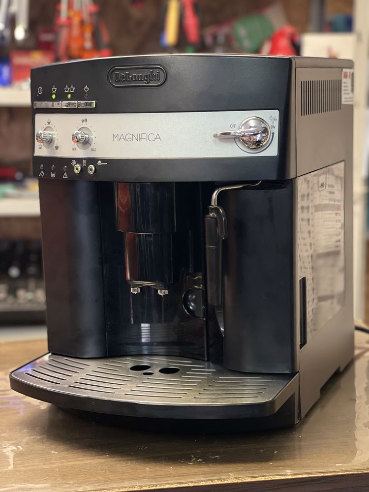 Кафеавтомати | Кафемашини DeLonghi Magnifica ESAM 3000.B