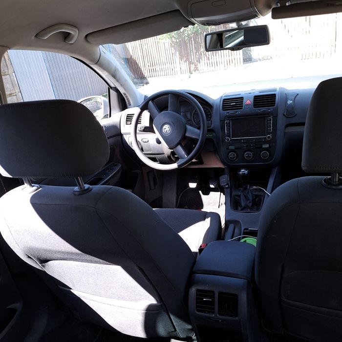 Golf 5 vând sau schimb