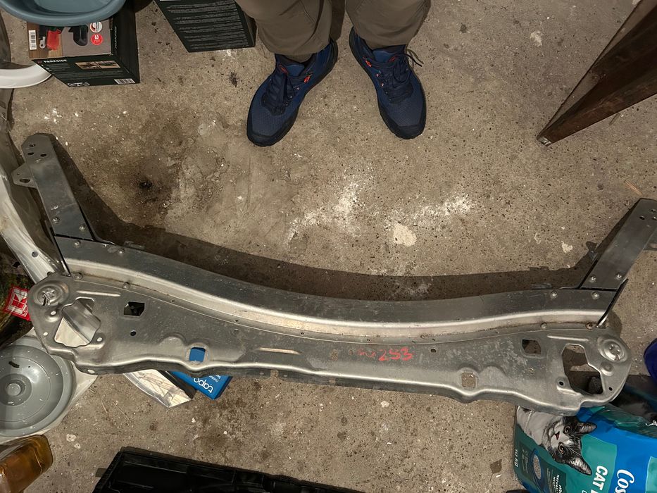 Греда за мерцедес w213 2021г 450 бензин