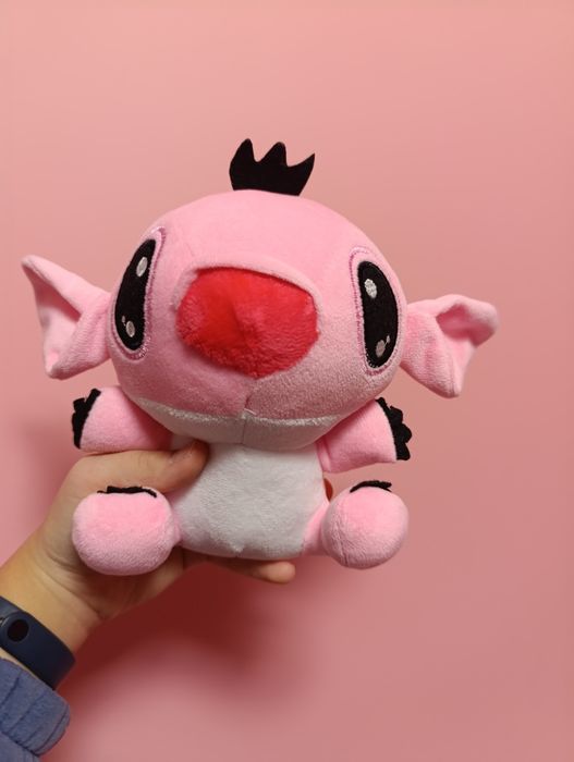 Розова плюшена играчка Стич.