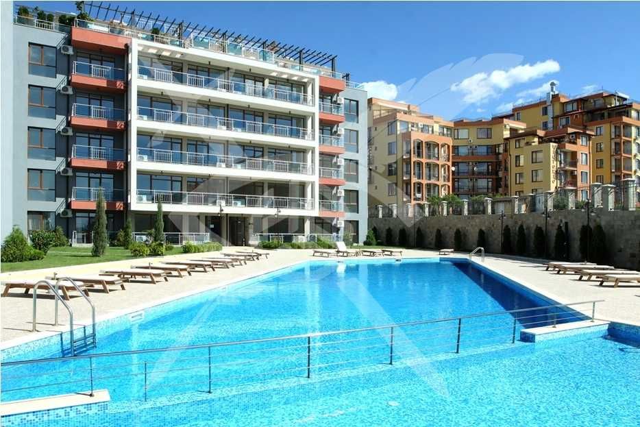 Продава се Двустаен апартамент в Свети Влас - 97 кв.м за 1289 €/кв.м - Снимка #1