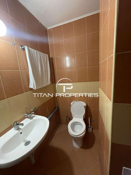 Дава се под наем Тристаен апартамент в Варна, Център - 75 кв.м за 511 € - Снимка #5