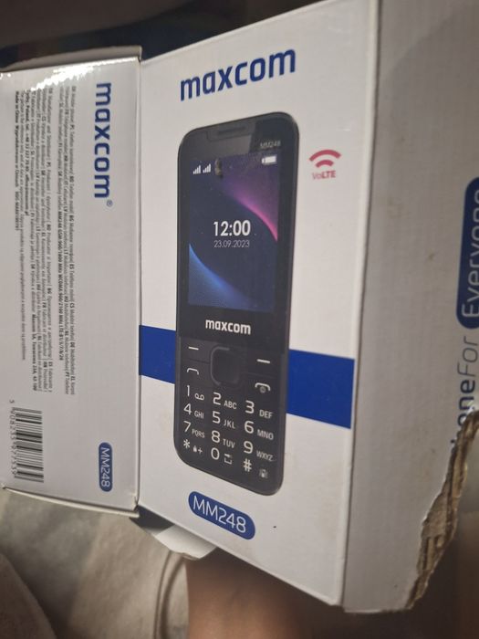 Vand telefon marca maxcom nou nu e folosit e foarte bun