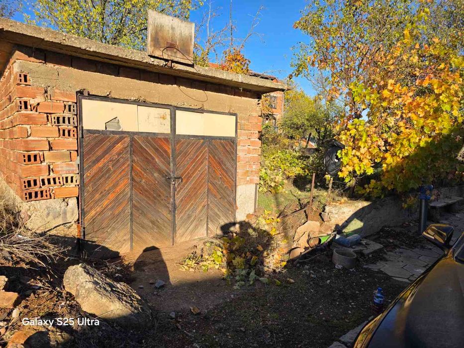 Продавам УПИ с.Подгумер