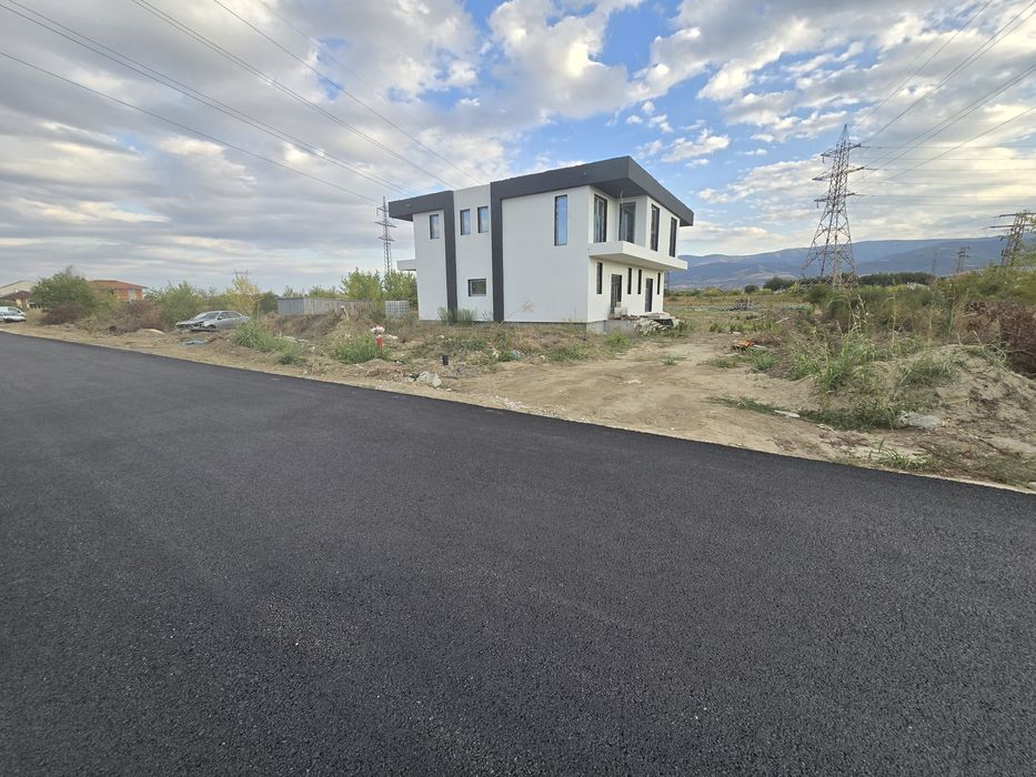 Двуетажна къща в Беломорски