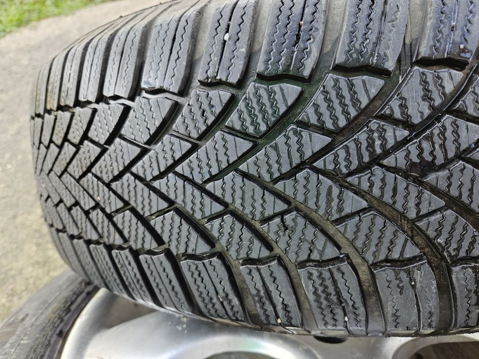 Зимни гуми - Bridgestone 225 x 65 x R17