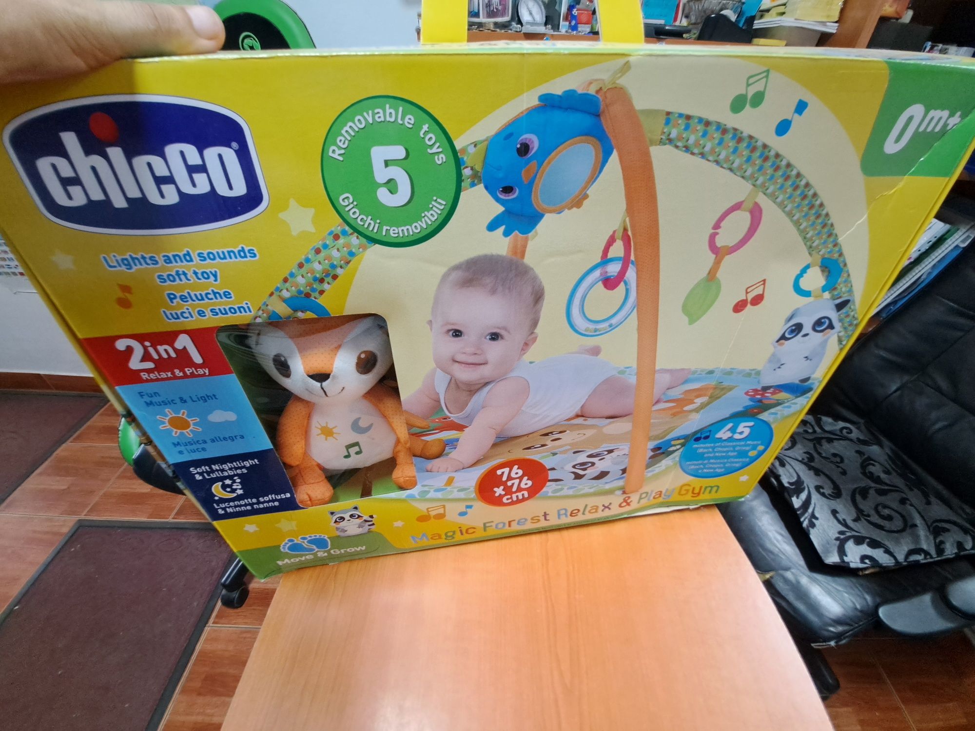 CADOUL ideal: premergator FisherPrice +Covor activitati Chico 2BUC