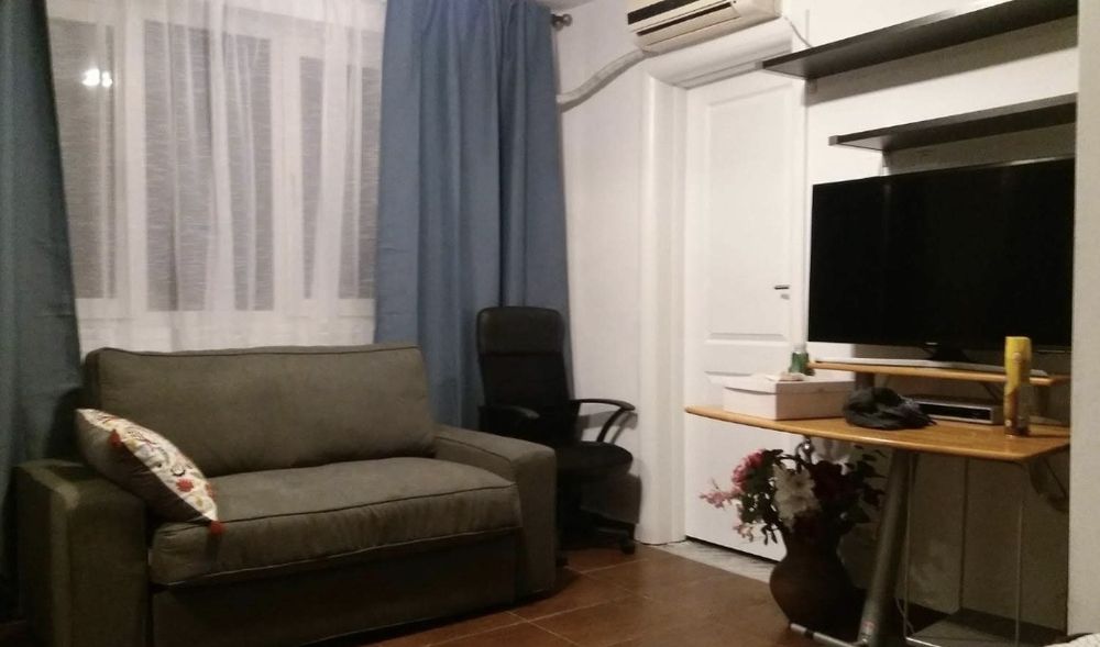 Garsoniera Piata Victoriei