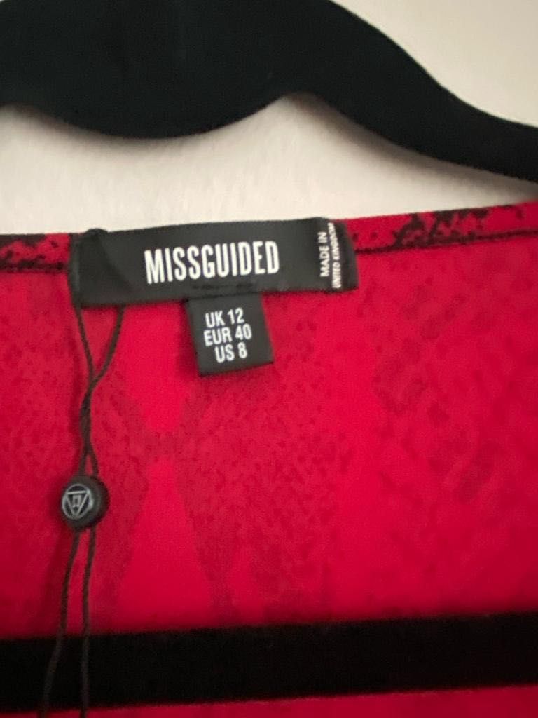 Червена  рокля  Missguided