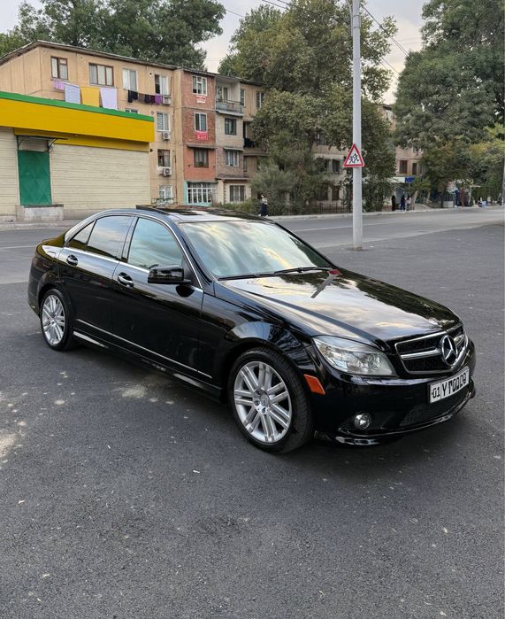 Mercedes benz W204 C300 4 matic