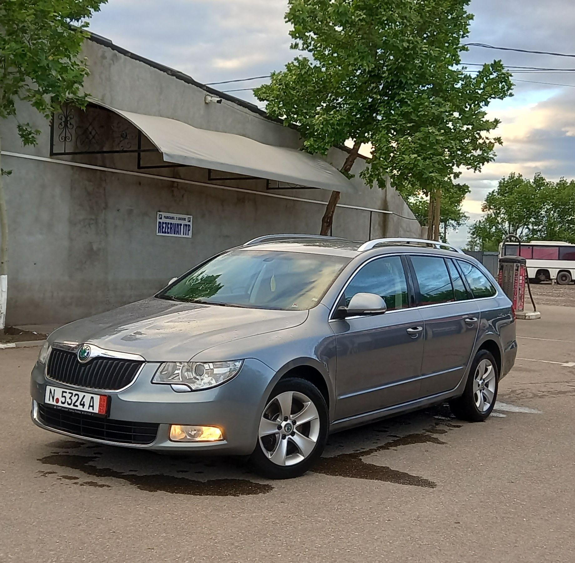 Vând skoda superb 2012 DSG euro 5