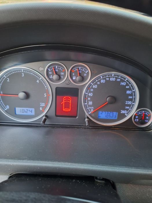 Vw Sharan Model 2009 exclusiv edition xenon, clima, navi, senzori, jan