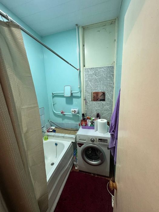 Продаю квартиру  Яшнабад район  ор Кадышева Базар 55000уе
55,00
Район: