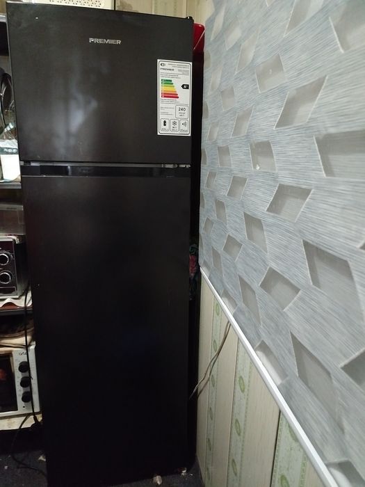 Premier muzlatgich 

Holati a’lo, sovutishi kuchli. Ishlaga